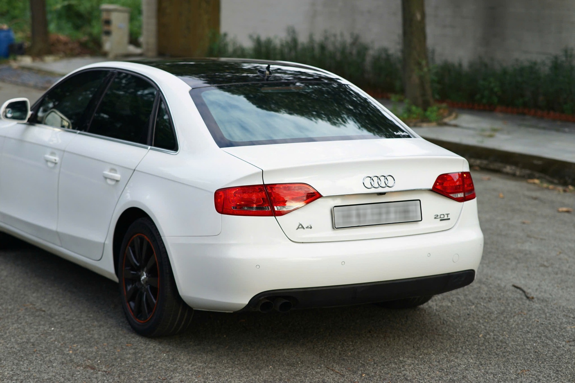 Xe sang Audi A4 dùng 17 năm, bán lại với giá rẻ hơn VinFast VF 3 - 9 Xe sang Audi A4 dùng 17 năm, bán lại với giá rẻ hơn VinFast VF 3 - 9