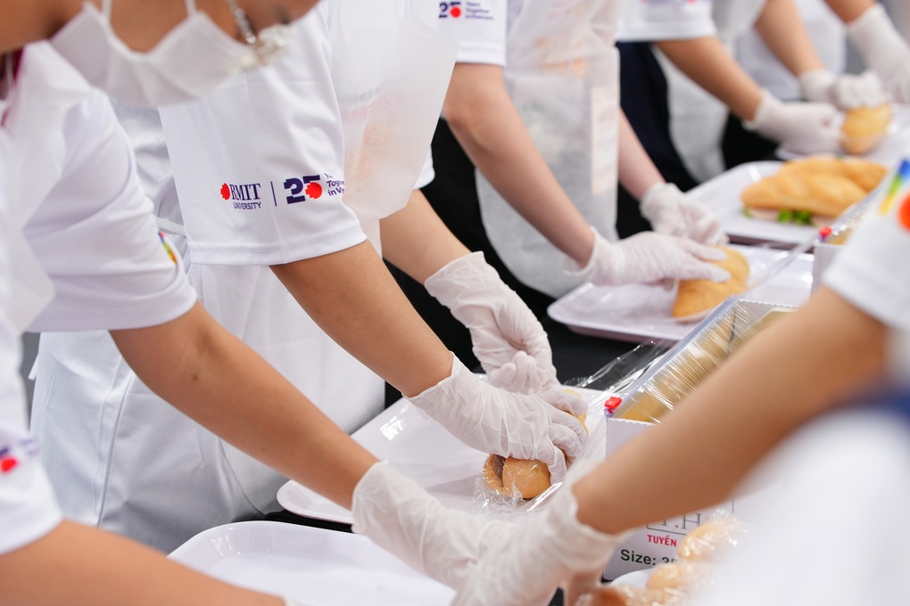 RMIT và KOTO xác lập kỷ lục Guinness, gây quỹ cho trẻ khó khăn - 3