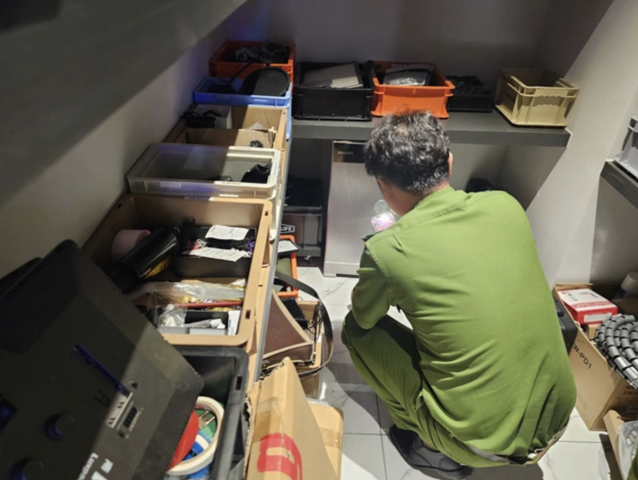 Ngân 98, Lương Bằng Quang và phi vụ đưa 8 tỉ đồng 