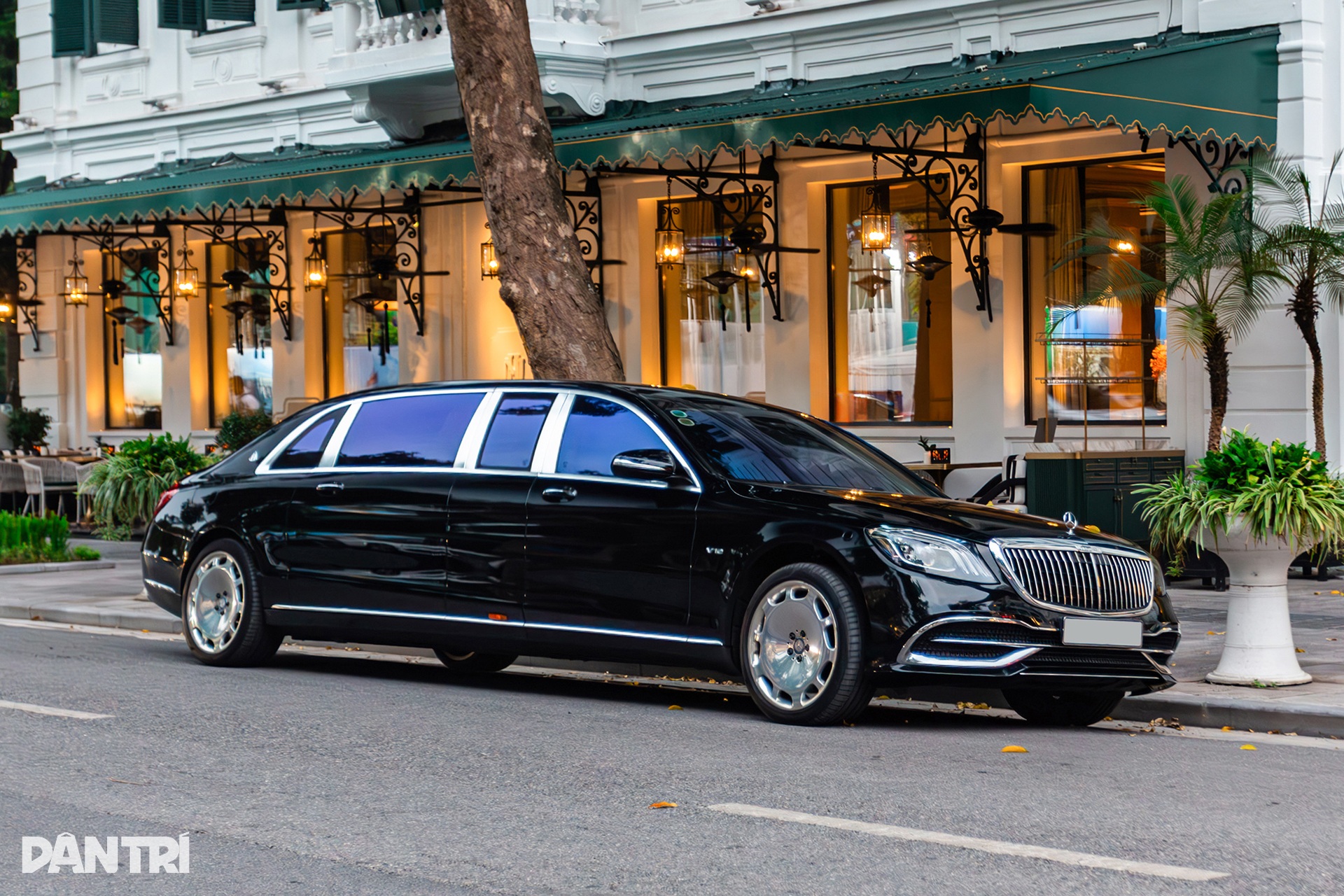 Cận cảnh S 650 Pullman giá 30 tỷ của đại gia Hà Nội, thay bộ lốp mất 4 ngày - 13