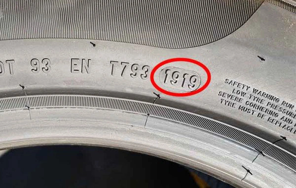 Lốp xe mới sản xuất sau bao lâu vẫn sử dụng an toàn, hiệu quả? 4 Lốp xe mới sản xuất sau bao lâu vẫn có thể sử dụng an toàn, hiệu quả? - Ảnh 4.