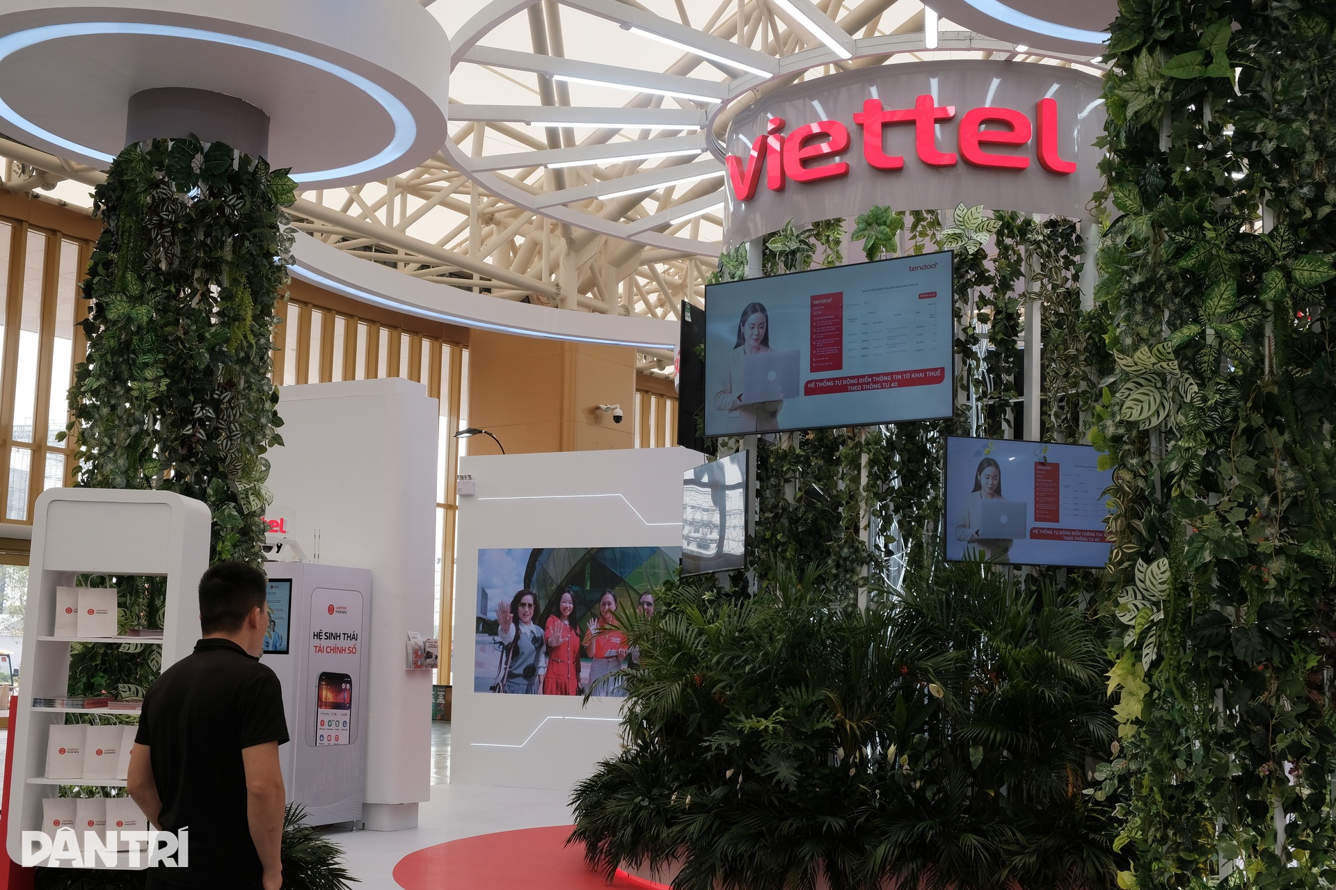 Các doanh nghiệp ông lớn mang gì đến Hội chợ Mùa Thu lần thứ nhất? - 2