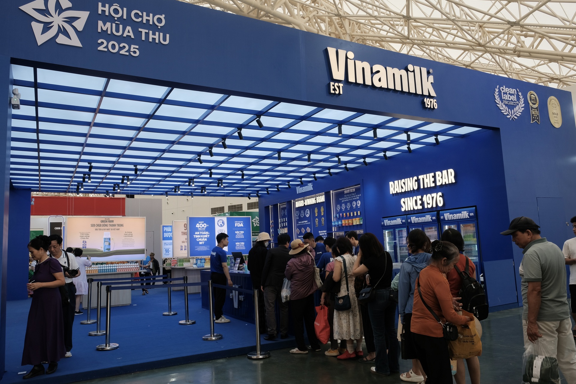 Các doanh nghiệp ông lớn mang gì đến Hội chợ Mùa Thu lần thứ nhất? - 4