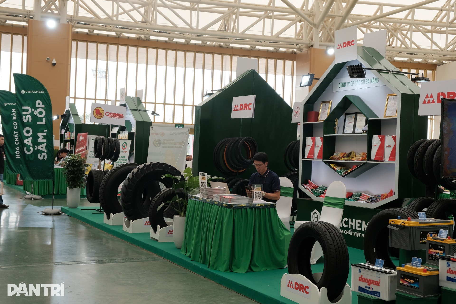 Các doanh nghiệp ông lớn mang gì đến Hội chợ Mùa Thu lần thứ nhất? - 10