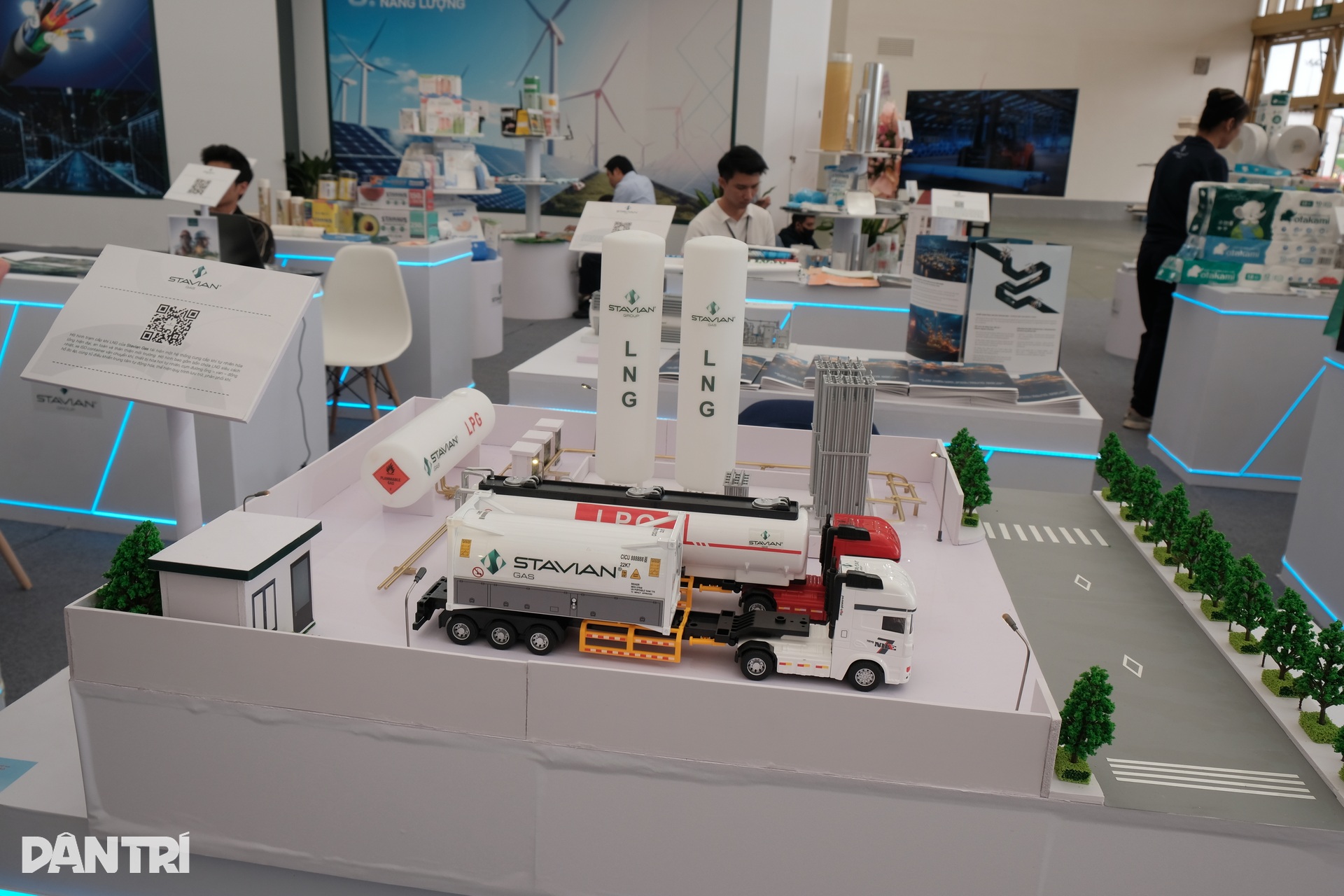 Các doanh nghiệp ông lớn mang gì đến Hội chợ Mùa Thu lần thứ nhất? - 11