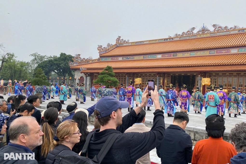 Huế biến di sản thành không gian lễ hội, mở rộng sức hút du lịch - 3