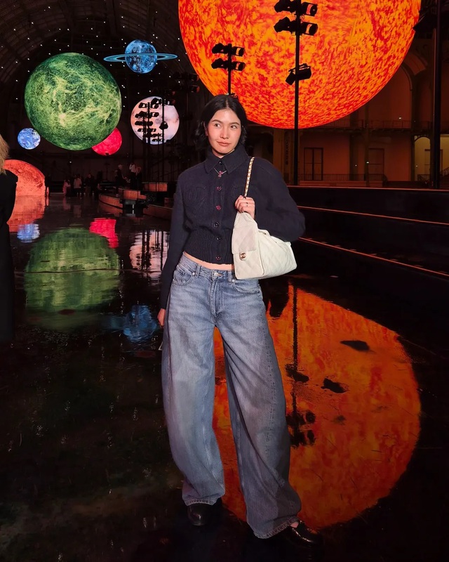 Áo khoác dáng ngắn, món đồ tôn dáng sành điệu nhất đường phố thu đông- Ảnh 6.