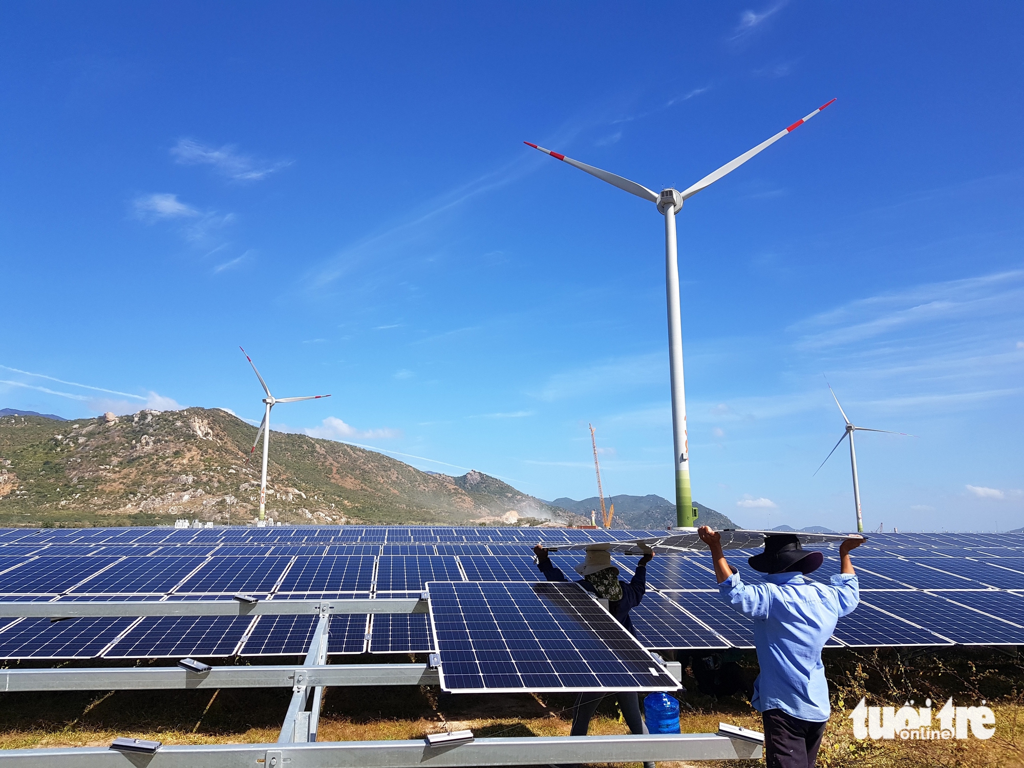 Xanh hóa khu công nghiệp để sẵn sàng đón các nhà đầu tư lớn 2 Xanh hóa khu công nghiệp để sẵn sàng đón các nhà đầu tư lớn - Ảnh 2.