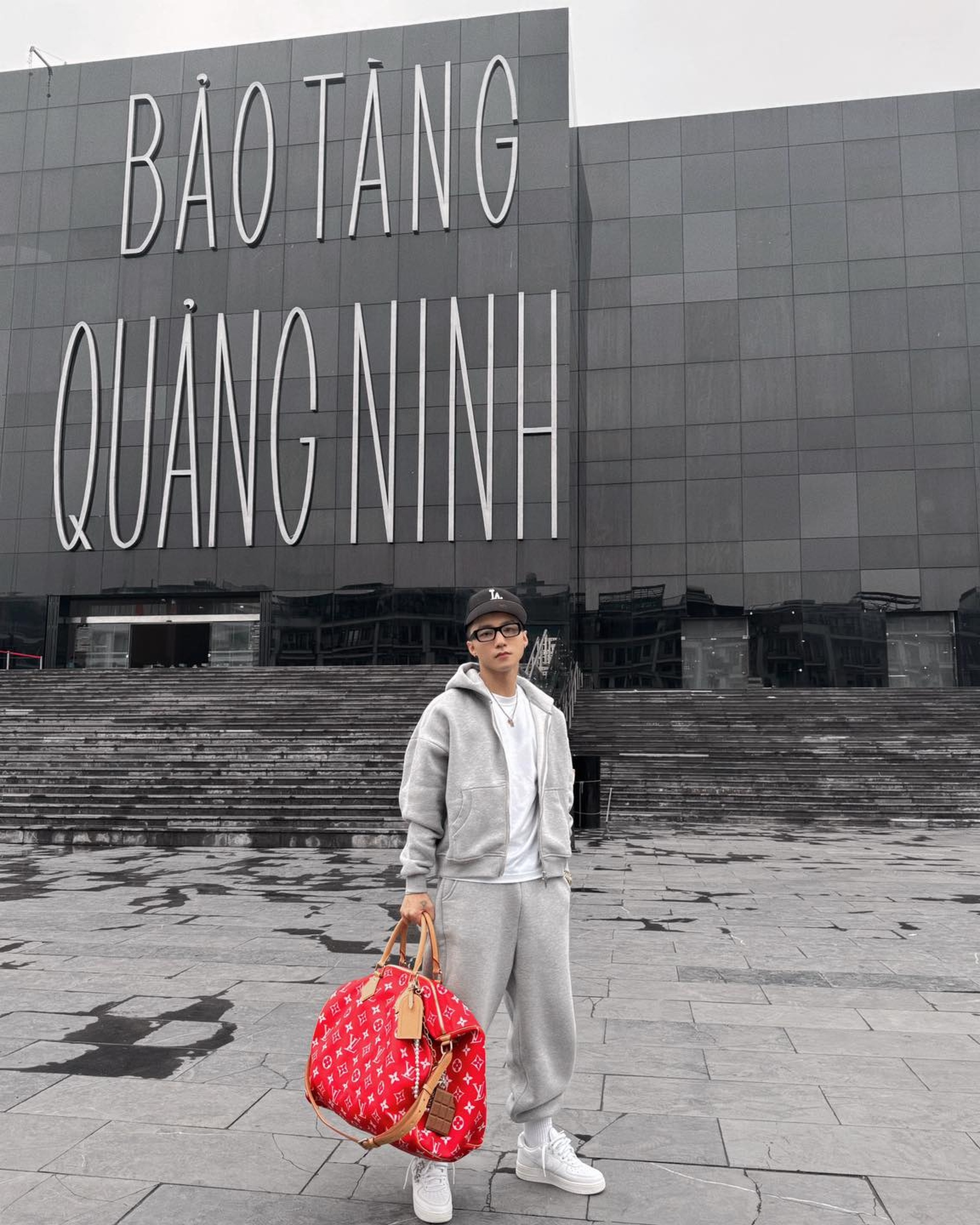 Học theo Sơn Tùng M-TP, check-in các điểm du lịch hot khắp Việt Nam - 3