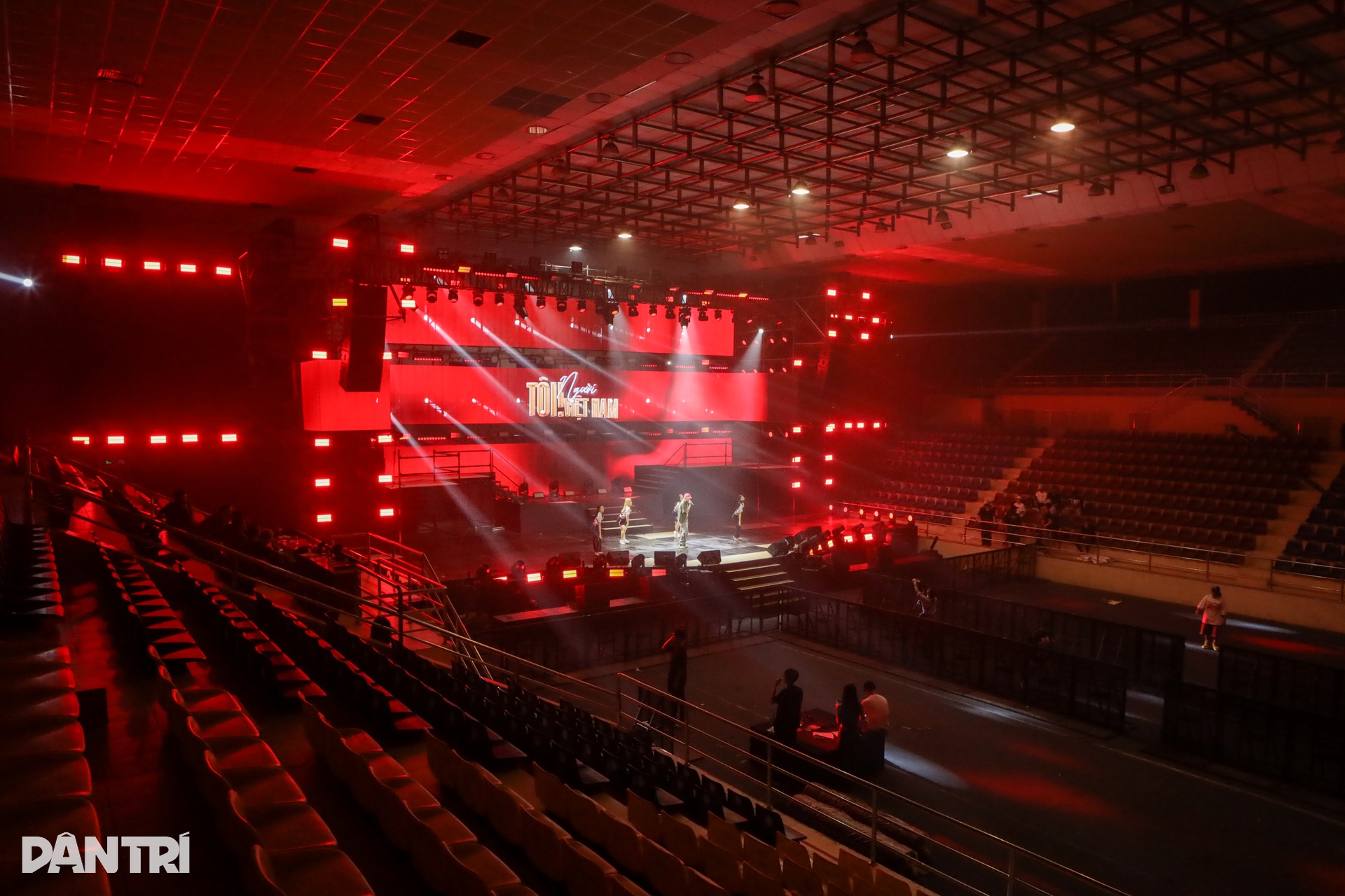 Gia tộc Anh tài sôi nổi tổng duyệt cho Tôi! Người Việt Nam tối nay - 3 Gia tộc Anh tài sôi nổi tổng duyệt cho Tôi! Người Việt Nam tối nay - 3