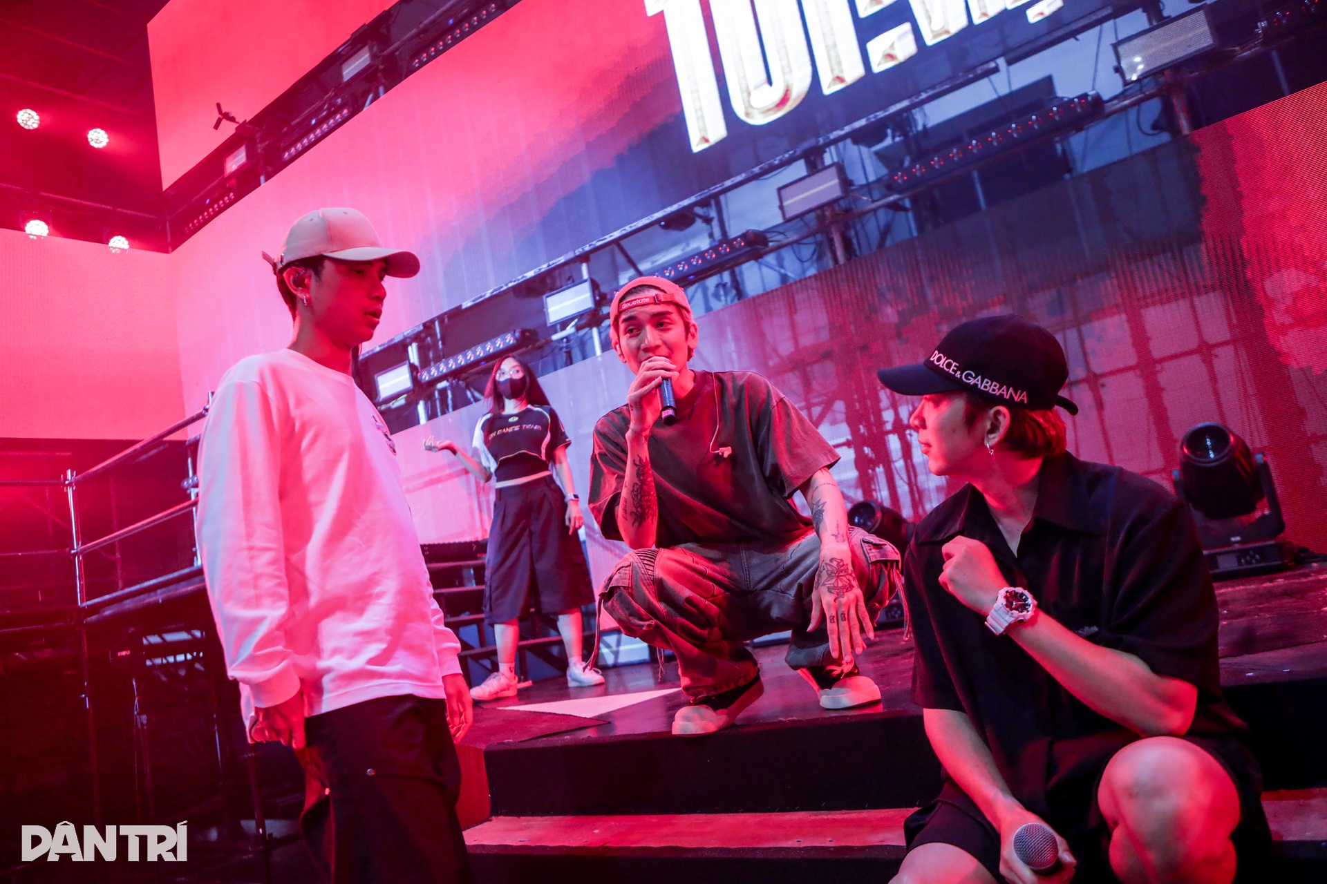 Gia tộc Anh tài sôi nổi tổng duyệt cho Tôi! Người Việt Nam tối nay - 8 Gia tộc Anh tài sôi nổi tổng duyệt cho Tôi! Người Việt Nam tối nay - 8