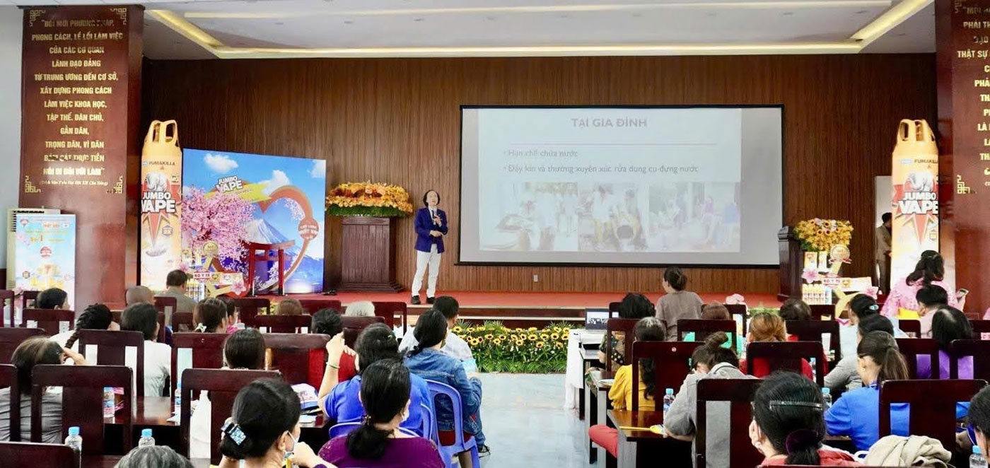 Phòng chống dịch bệnh sốt xuất huyết: Cần sự chung tay của người dân và cộng đồng- Ảnh 2. Phòng chống dịch bệnh sốt xuất huyết: Cần sự chung tay của người dân và cộng đồng- Ảnh 2.