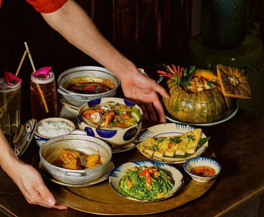 Top 5 nhà hàng xanh mát, gần gũi thiên nhiên giữa lòng TPHCM - 6