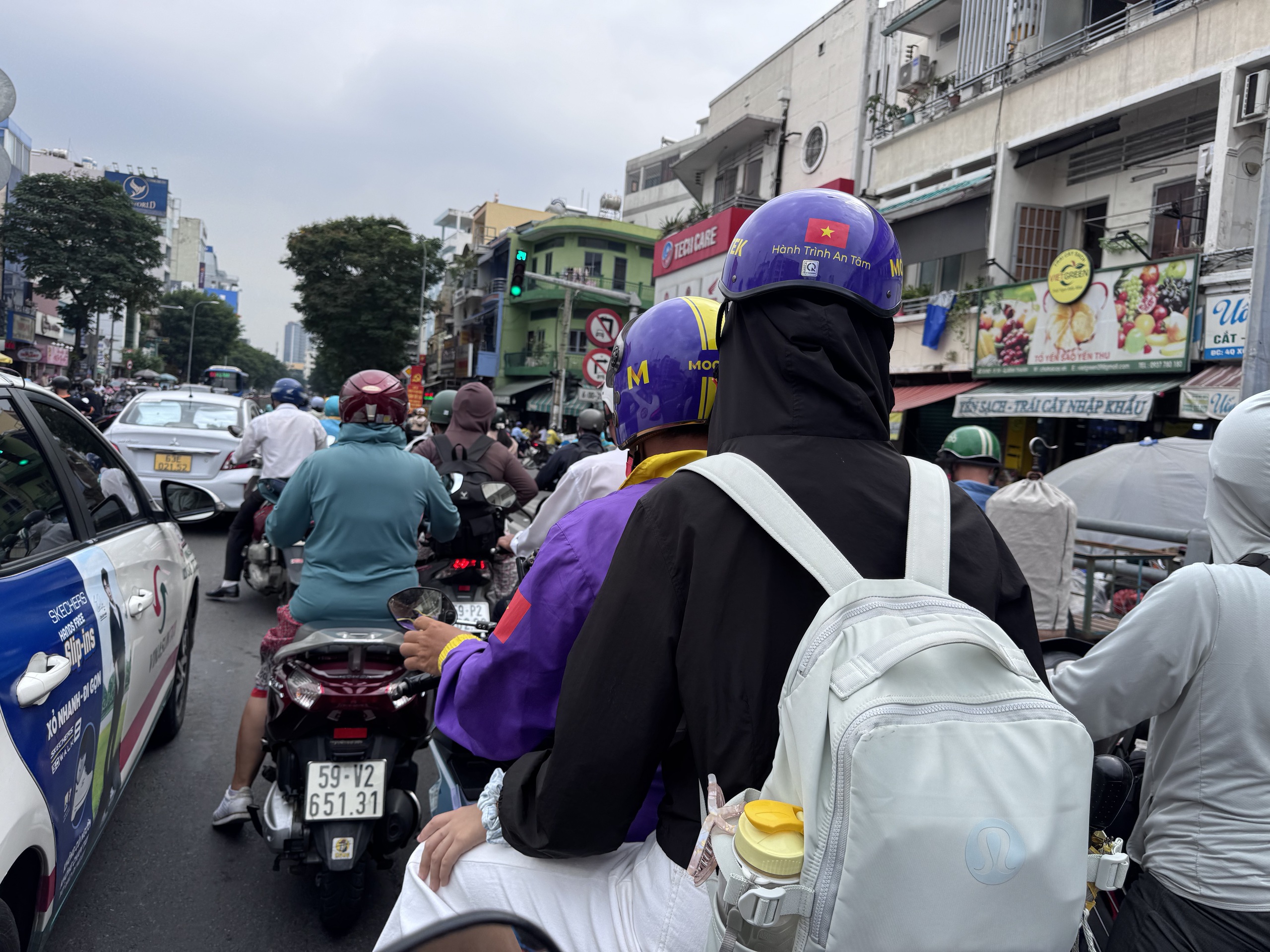 Ứng dụng gọi xe giá rẻ gây áp lực lên Grab và Be tại TP HCM - Ảnh 2.