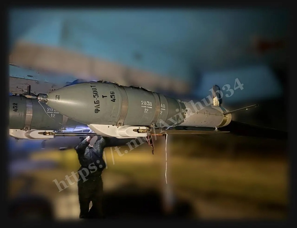 Nga ném tảng đá, mặt hồ phẳng lặng dậy sóng: Phòng không Ukraine gặp khó - 3