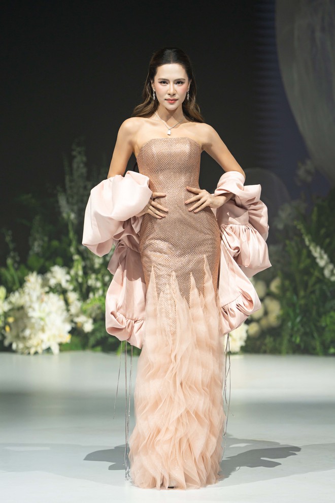 'Mỹ nhân đẹp nhất Philippines' Marian Rivera lần đầu diễn vedette tại Việt Nam- Ảnh 7.