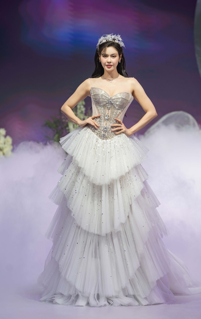 'Mỹ nhân đẹp nhất Philippines' Marian Rivera lần đầu diễn vedette tại Việt Nam- Ảnh 8.