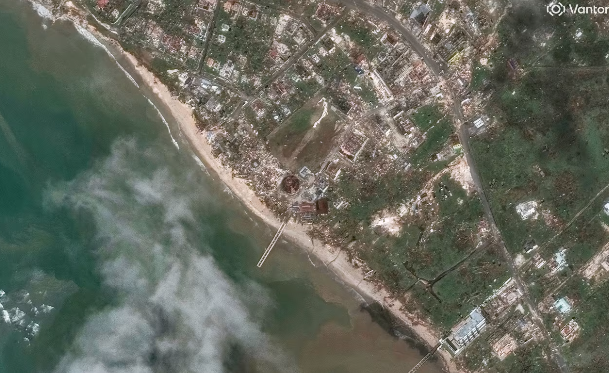 Ảnh vệ tinh trước - sau cho thấy siêu bão Melissa càn quét thế nào: 