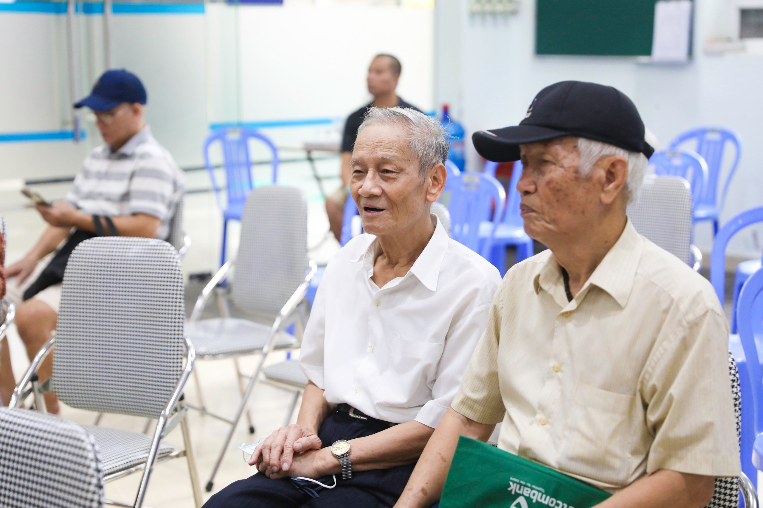 Tin tức sáng 28-10: Phó thủ tướng Phạm Thị Thanh Trà chỉ đạo Bộ Nội vụ, lĩnh vực lao động, việc làm - Ảnh 2.