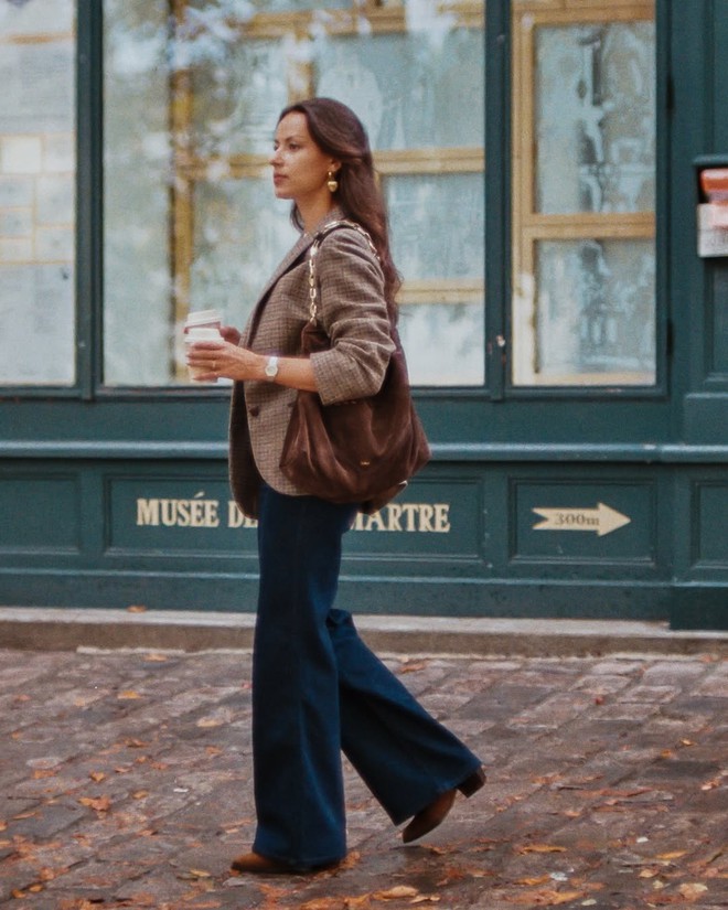 Áo khoác, điểm nhấn sành điệu gây chú ý từ phong cách đường phố 8 Làm chủ phong cách đường phố với cách diện áo khoác sành điệu này - Ảnh 8.