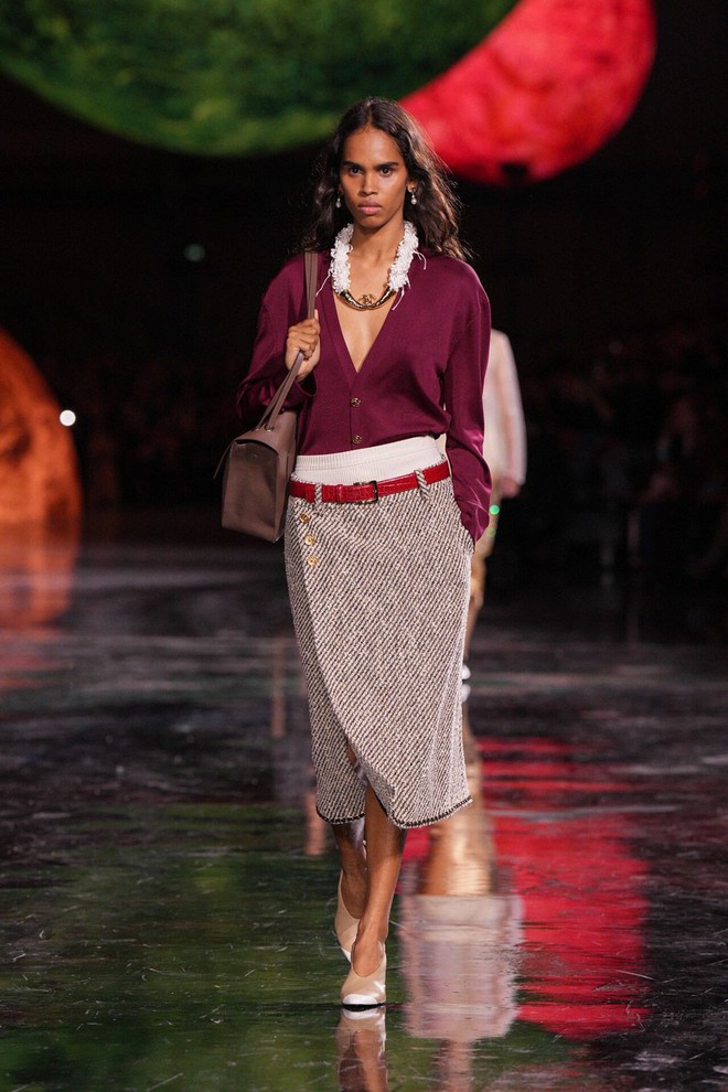 Sở hữu vẻ thần thái đắt giá nhất với phong cách hiện đại sang trọng - Ảnh 5.