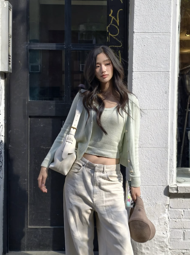 Chỉ cần áo cardigan, nàng đã có phong cách riêng đầy cuốn hút- Ảnh 3.