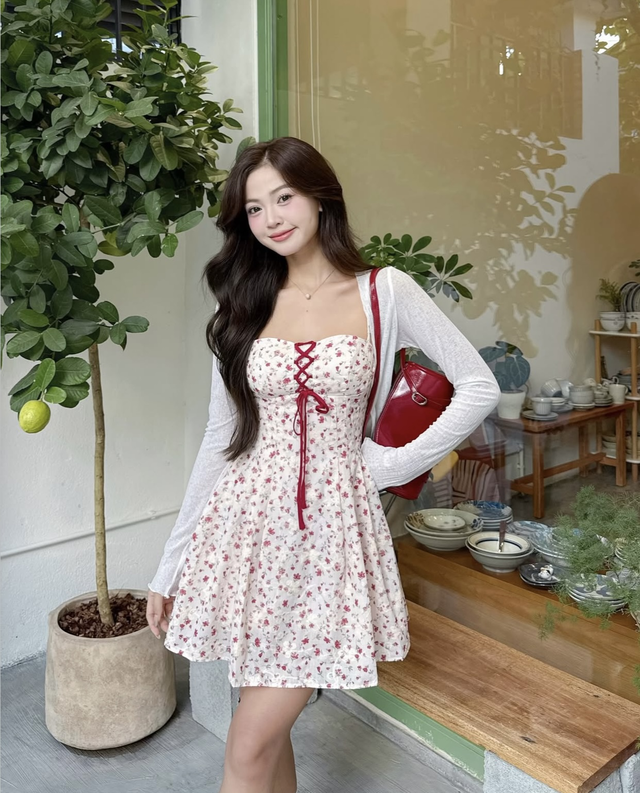 Áo khoác mỏng 'bí quyết' cho những ngày thu gió nhẹ - Ảnh 7.