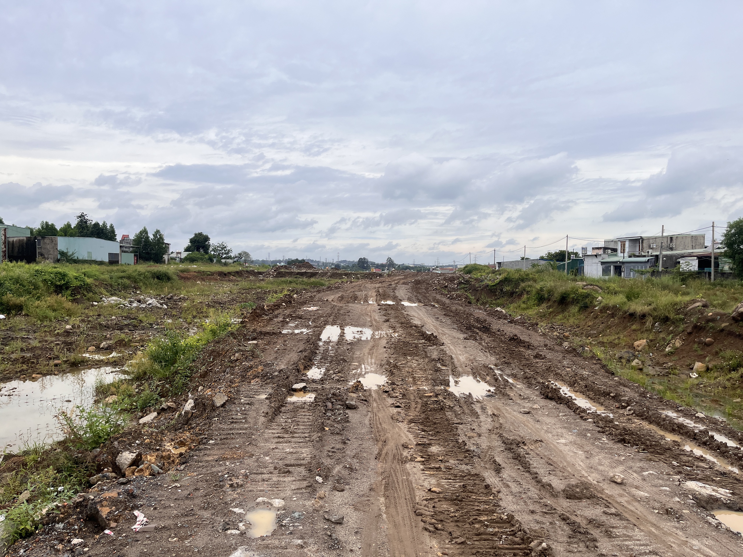 Tiến độ chậm trễ cao tốc biên hòa - Vũng Tàu: Tỉnh Đồng Nai ra tối hậu thư - Ảnh 4. Tiến độ chậm trễ cao tốc biên hòa - Vũng Tàu: Tỉnh Đồng Nai ra tối hậu thư - Ảnh 4.