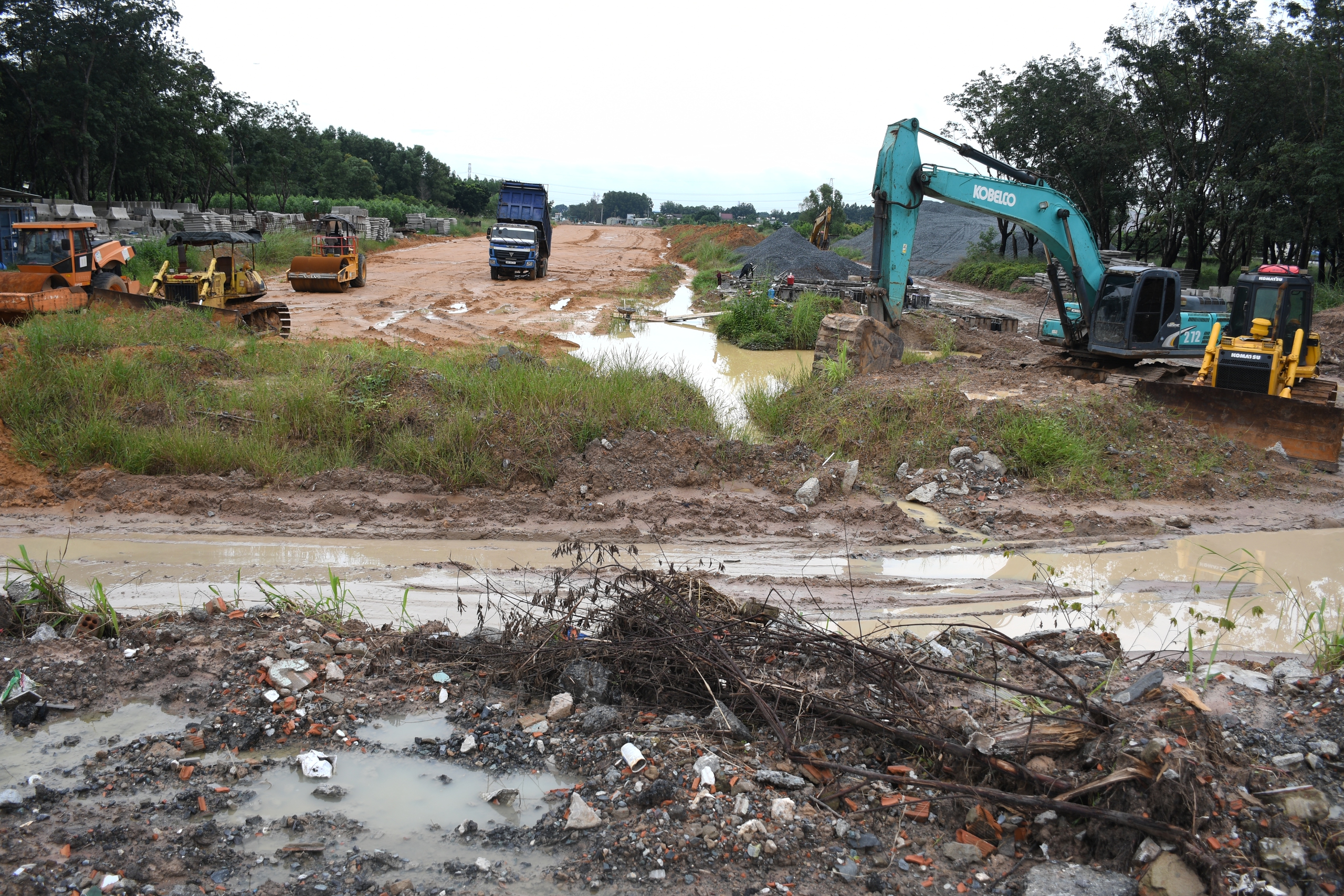 Tiến độ chậm trễ cao tốc biên hòa - Vũng Tàu: Tỉnh Đồng Nai ra tối hậu thư - Ảnh 10. Tiến độ chậm trễ cao tốc biên hòa - Vũng Tàu: Tỉnh Đồng Nai ra tối hậu thư - Ảnh 10.