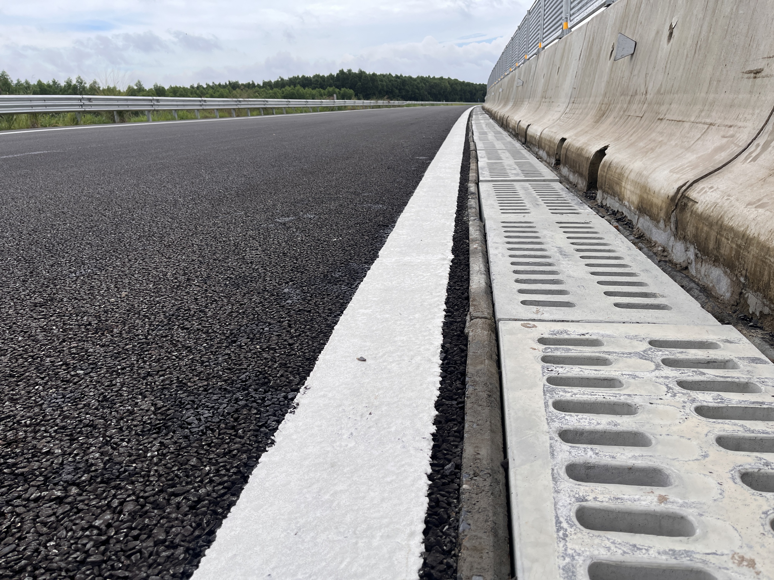 Tiến độ chậm trễ cao tốc biên hòa - Vũng Tàu: Tỉnh Đồng Nai ra tối hậu thư - Ảnh 14. Tiến độ chậm trễ cao tốc biên hòa - Vũng Tàu: Tỉnh Đồng Nai ra tối hậu thư - Ảnh 14.