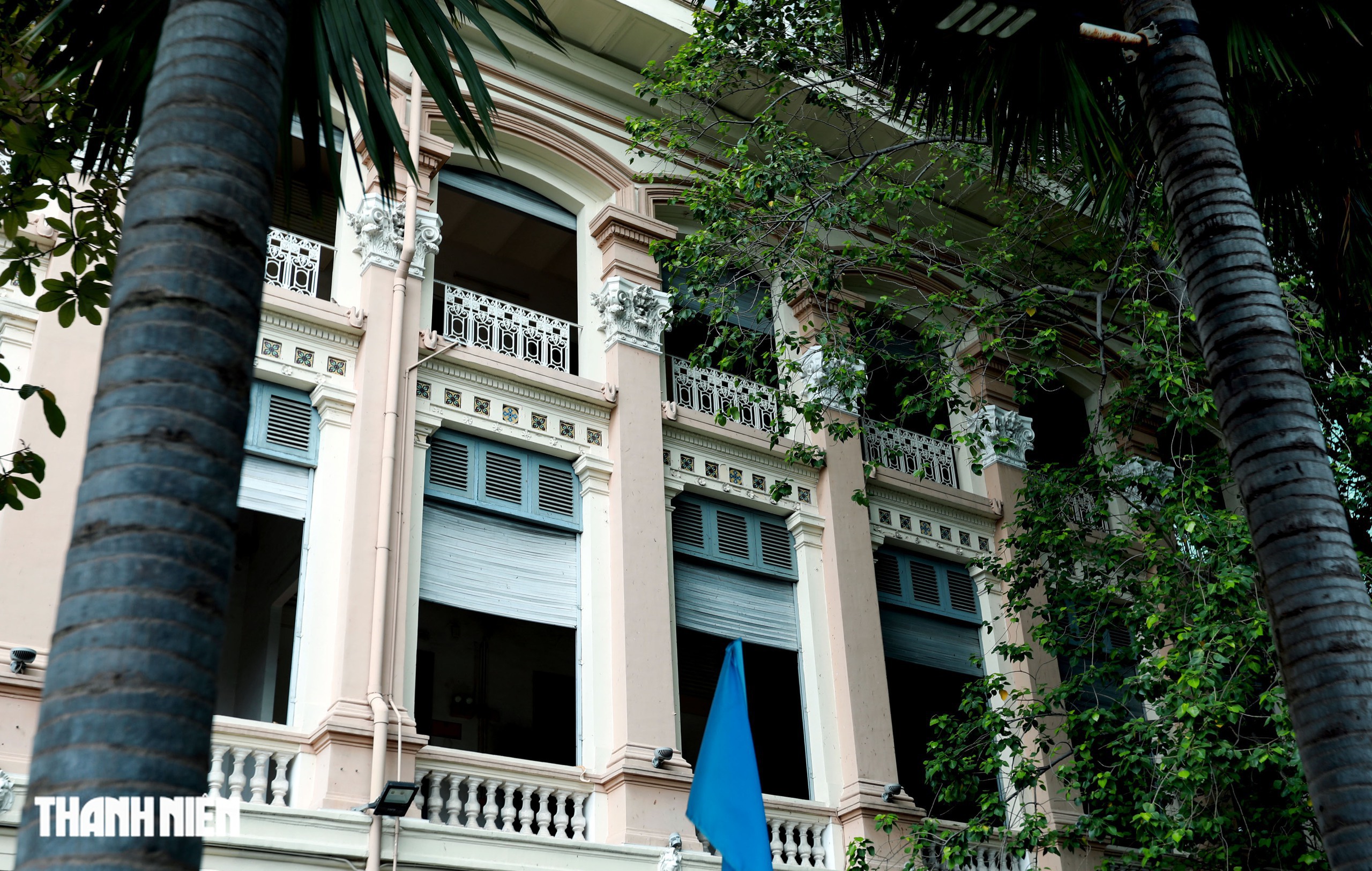 Tòa nhà hơn 100 năm ở TP.HCM mang dấu ấn kiến trúc Pháp Độc đáo - Ảnh 14. Tòa nhà hơn 100 năm ở TP.HCM mang dấu ấn kiến trúc Pháp Độc đáo - Ảnh 14.