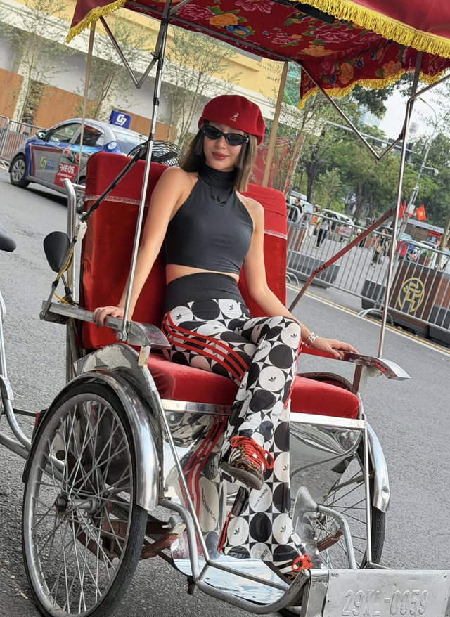 Một lần thử quần ống loe, nàng sẽ muốn mặc mãi- Ảnh 8.