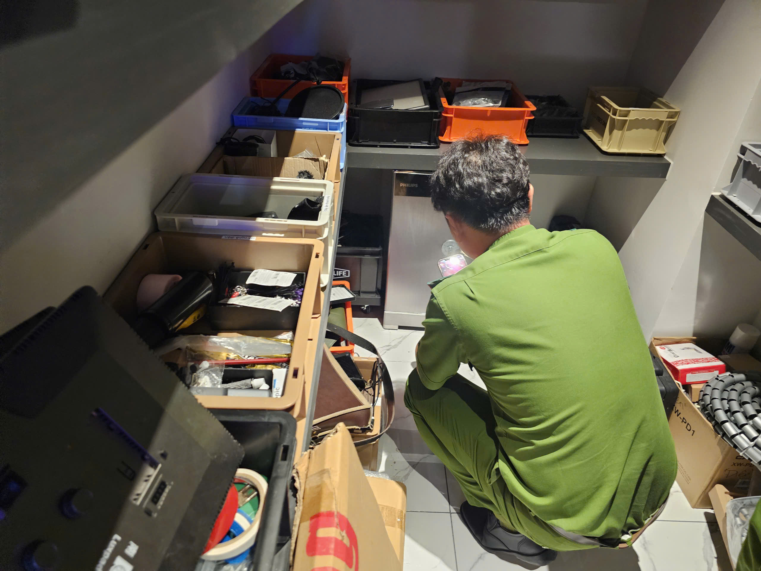 Công an TP HCM triển khai nhiều mũi trinh sát triệt phá chuyên án Ngân 98 - Ảnh 5.