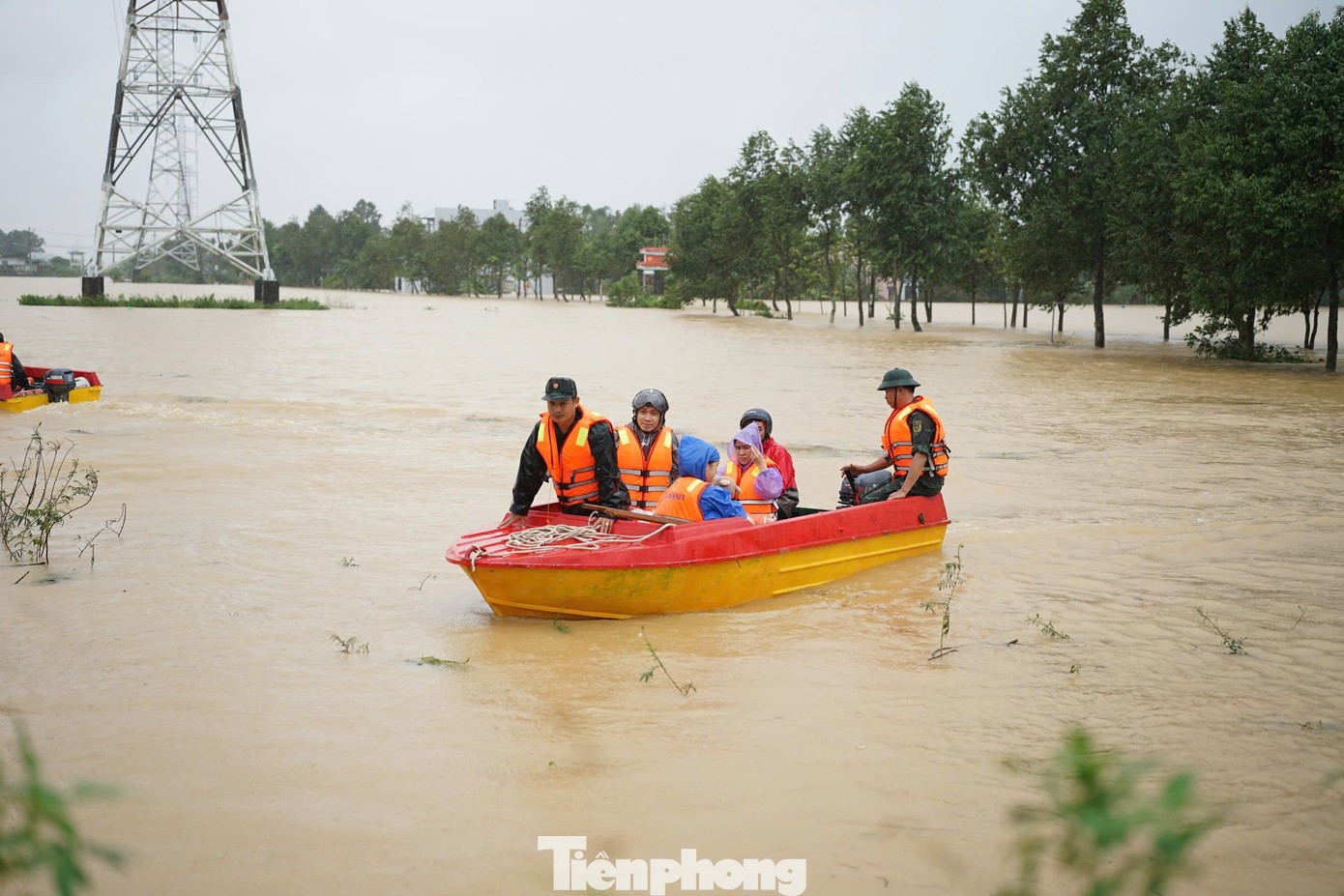 18 người chết, mất tích vì mưa lũ miền Trung, Đà Nẵng thiệt hại nặng nhất- Ảnh 3.