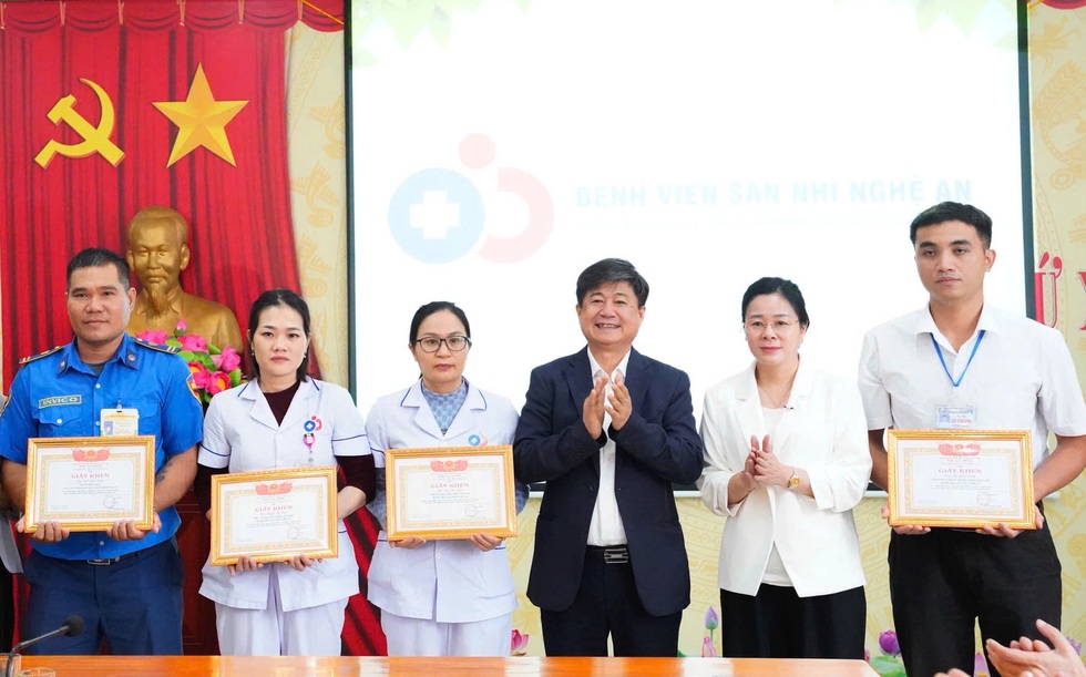 5 phút bị truy sát và khoảnh khắc sinh tử của các nữ điều dưỡng - 5