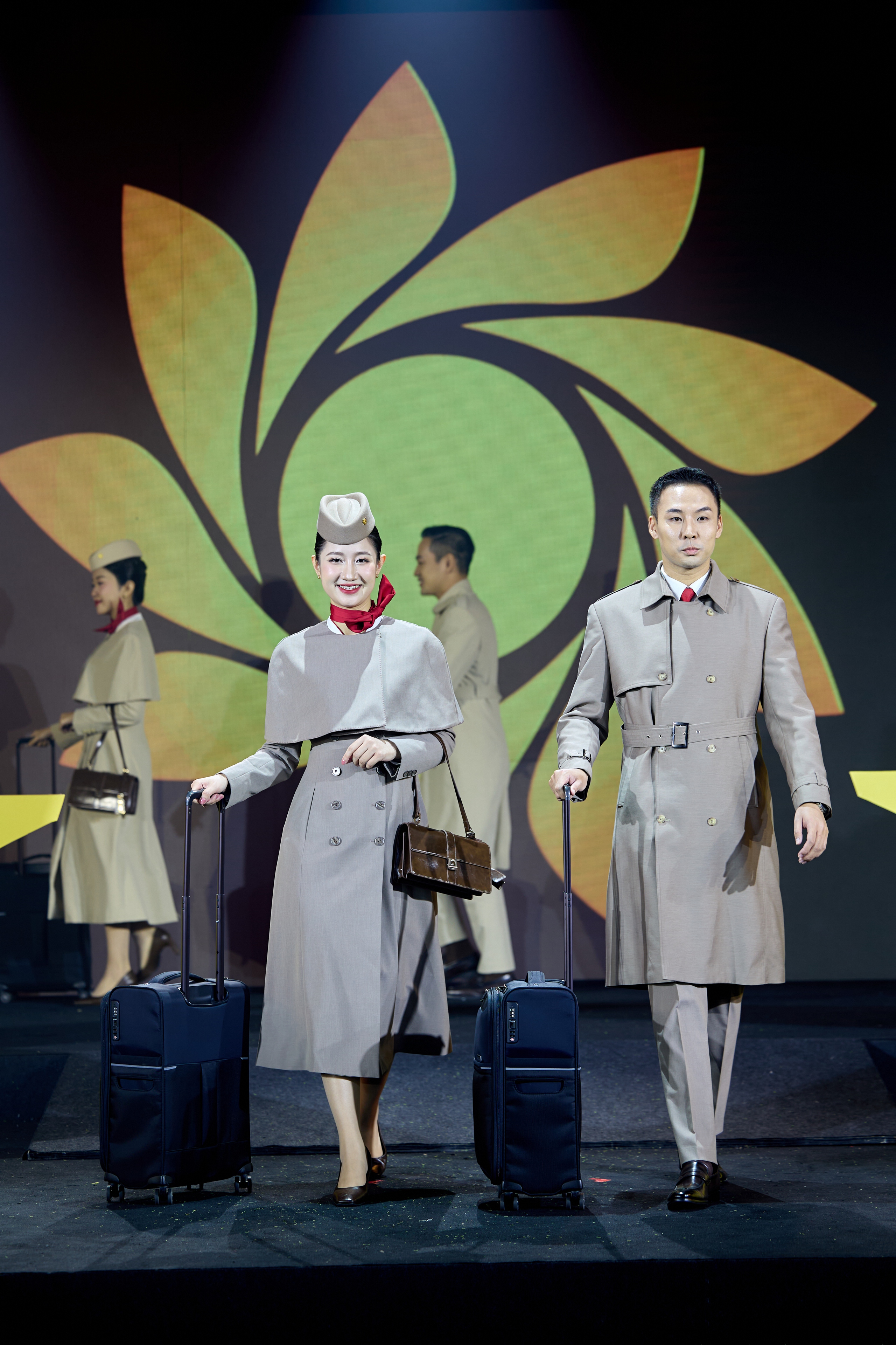 "Soi" đồng phục tiếp viên, phi công Sun PhuQuoc Airways 8 1761861237 270 Soi dong phuc tiep vien phi cong Sun PhuQuoc Airways