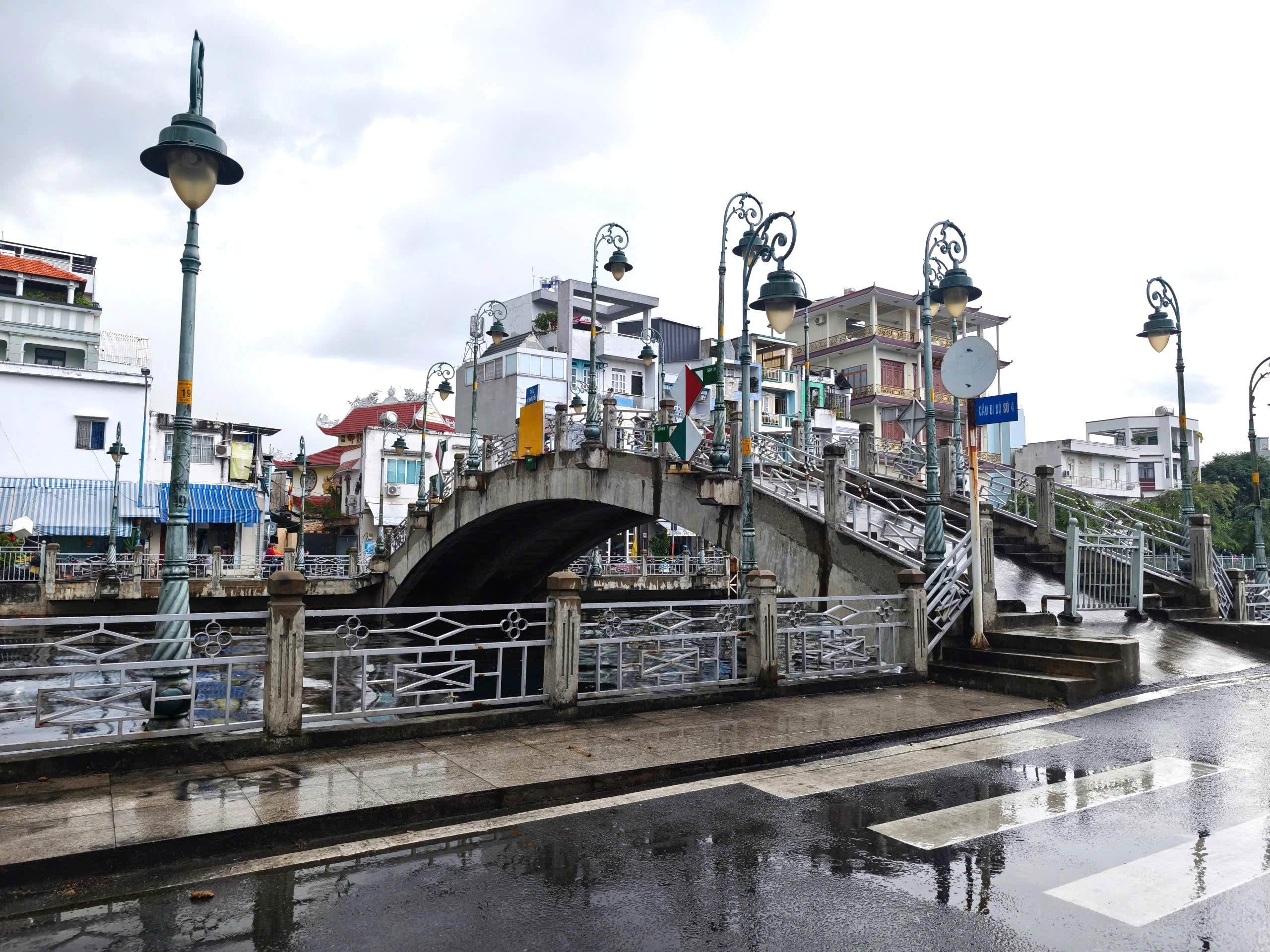 'Từ đâu em tới đất này'? 3 Địa danh Lò Gốm... 'từ đâu em đến đất này'? - Ảnh 3.