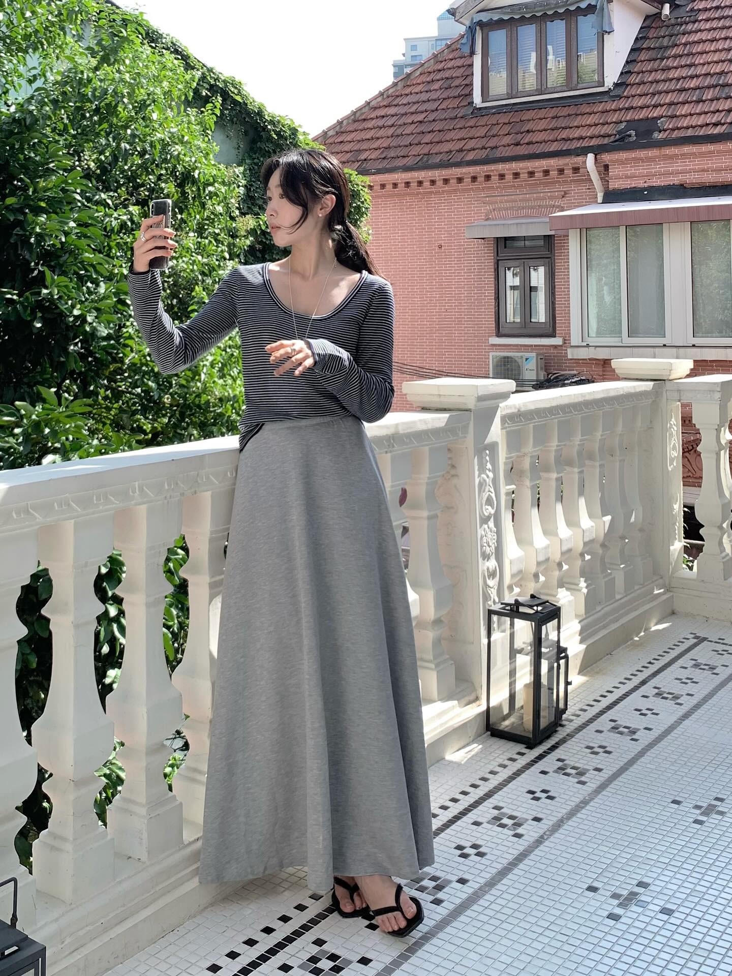 10 set váy đẹp mê mẩn cho mùa se lạnh- Ảnh 7.