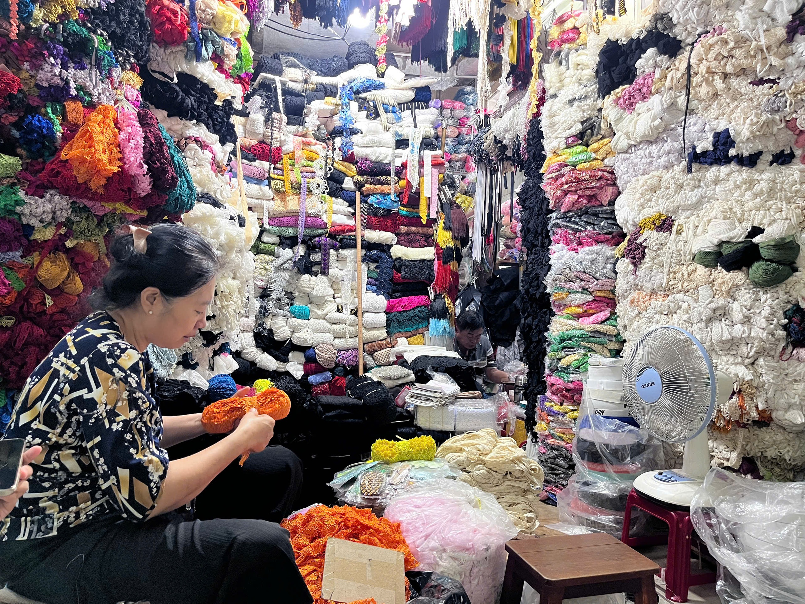 Đời chợ ở TP.HCM: Ai giữ lại một thời chợ?- Ảnh 3.