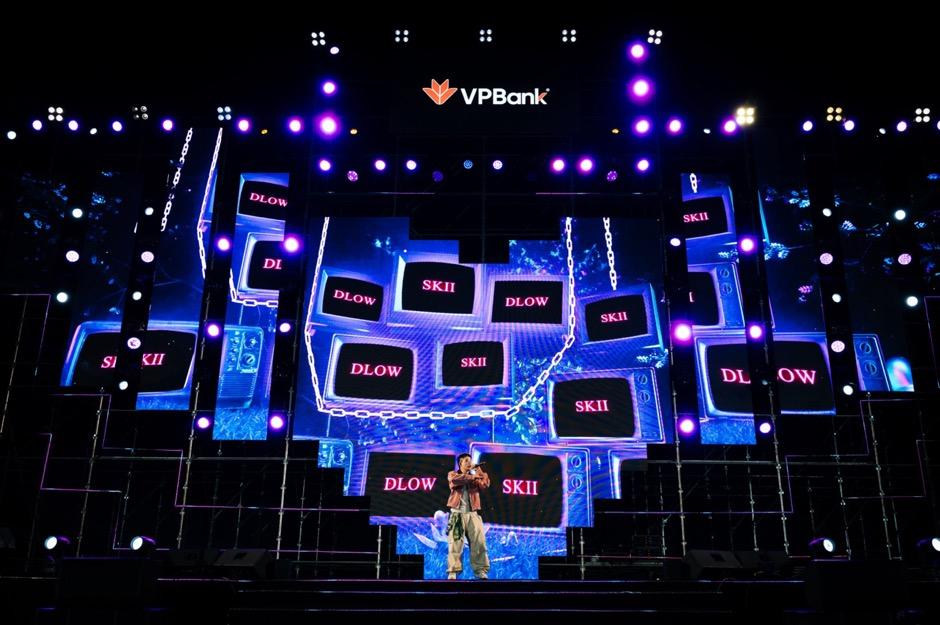 ISAAC, MONO bùng nổ tại đêm nhạc Prime Night - VPBank Đất Sen Hồng Music Marathon 2025- Ảnh 3. ISAAC, MONO bùng nổ tại đêm nhạc Prime Night - VPBank Đất Sen Hồng Music Marathon 2025- Ảnh 3.