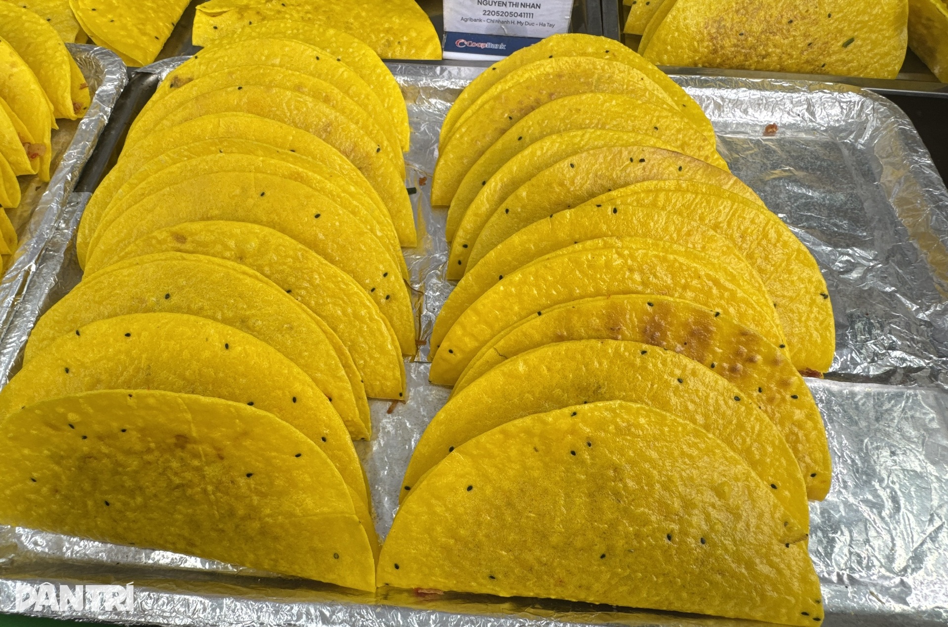 Cầm 200.000 đồng ăn đủ món ngon 3 miền tại Hội chợ Mùa Thu ở Hà Nội - 10