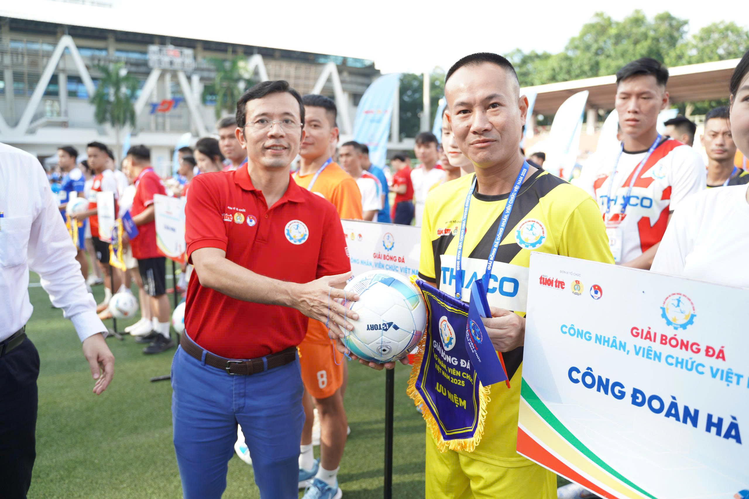 Khai mạc Vòng chung kết Giải bóng đá công nhân, viên chức Việt Nam 2025 - Ảnh 2.