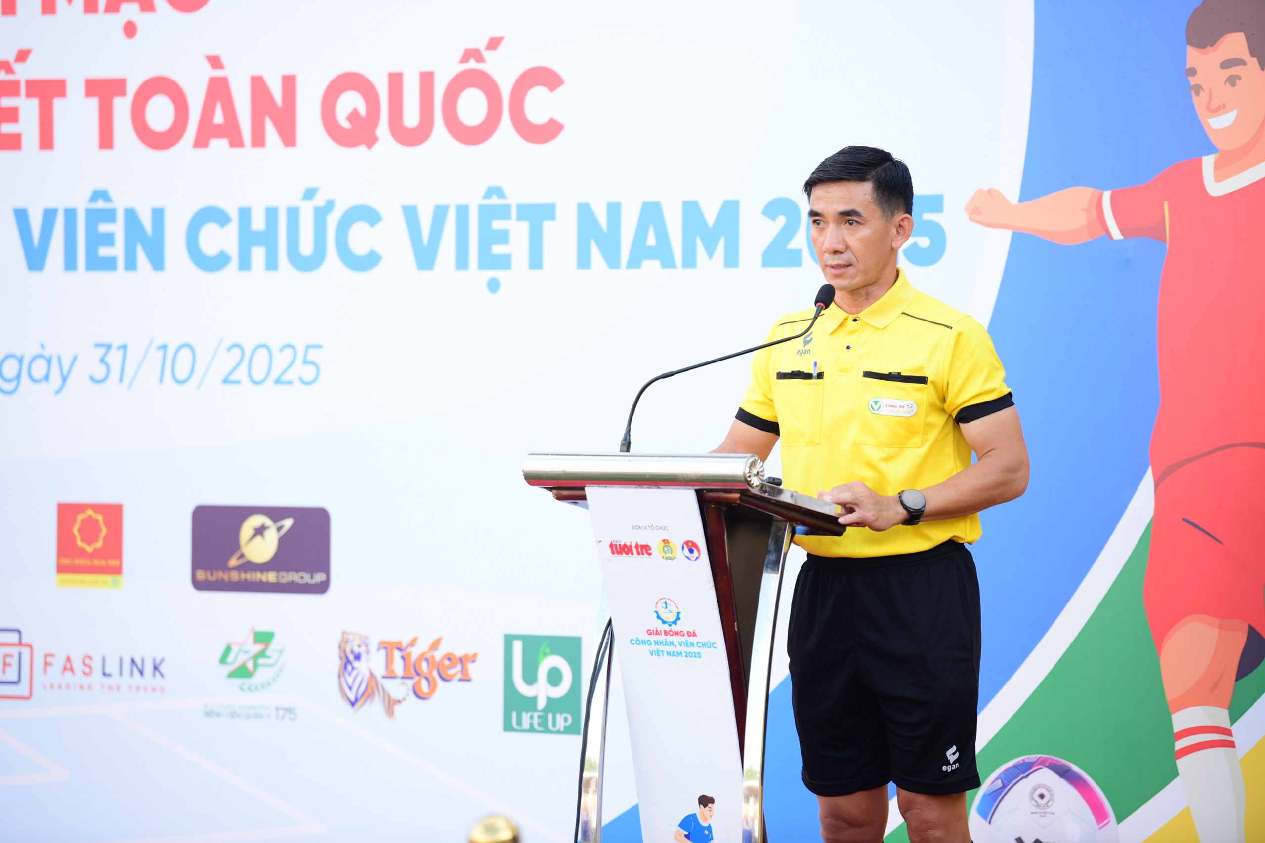 bóng đá công nhân - Ảnh 5.