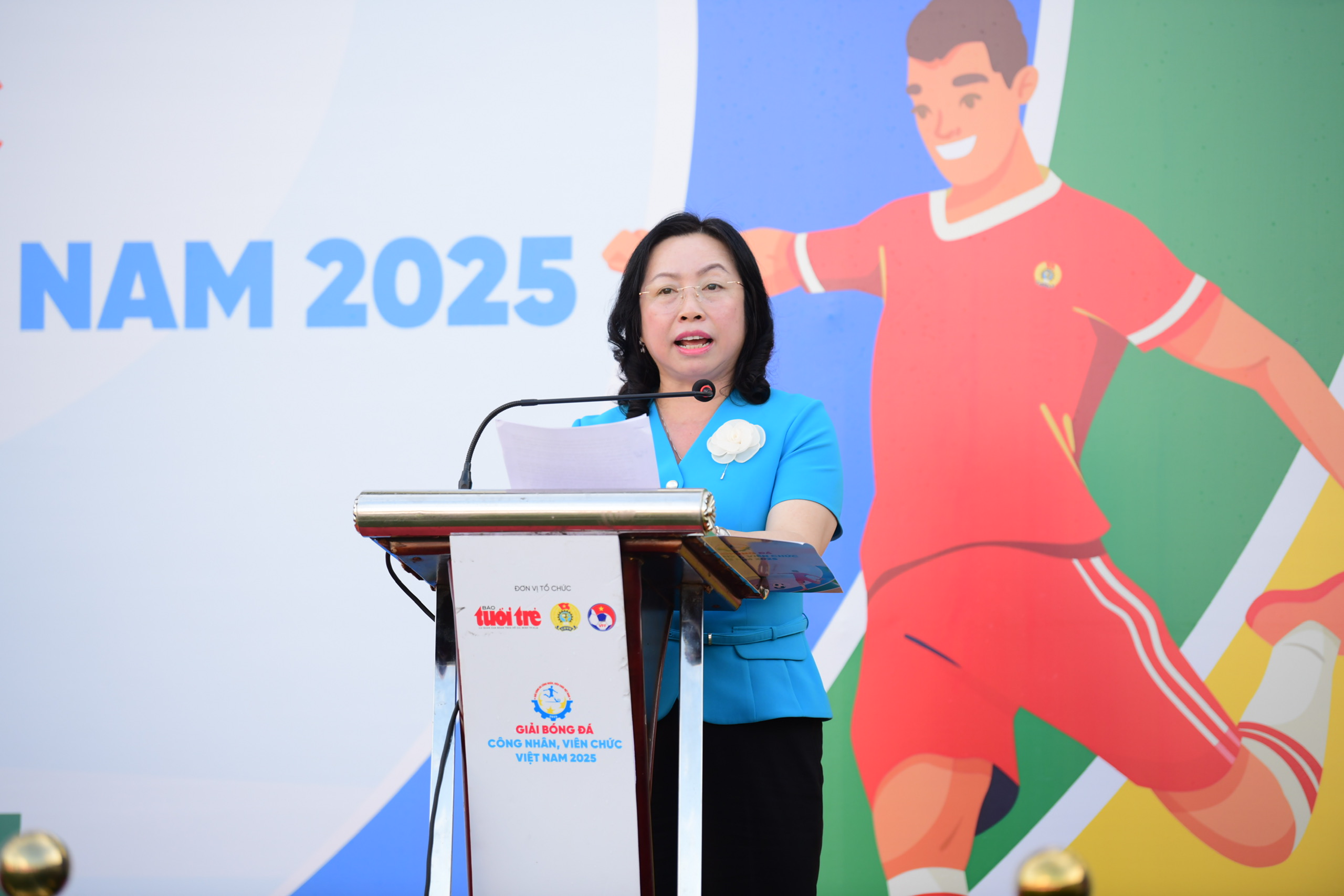 bóng đá công nhân - Ảnh 6.