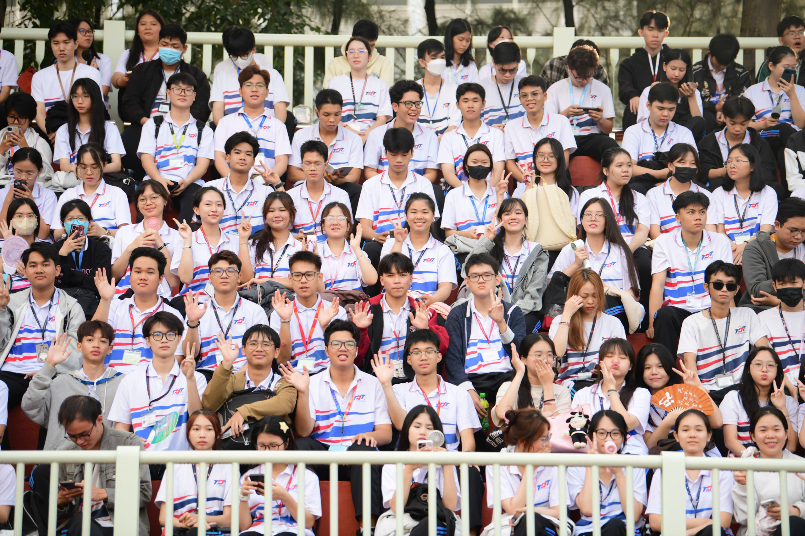 bóng đá công nhân - Ảnh 10.