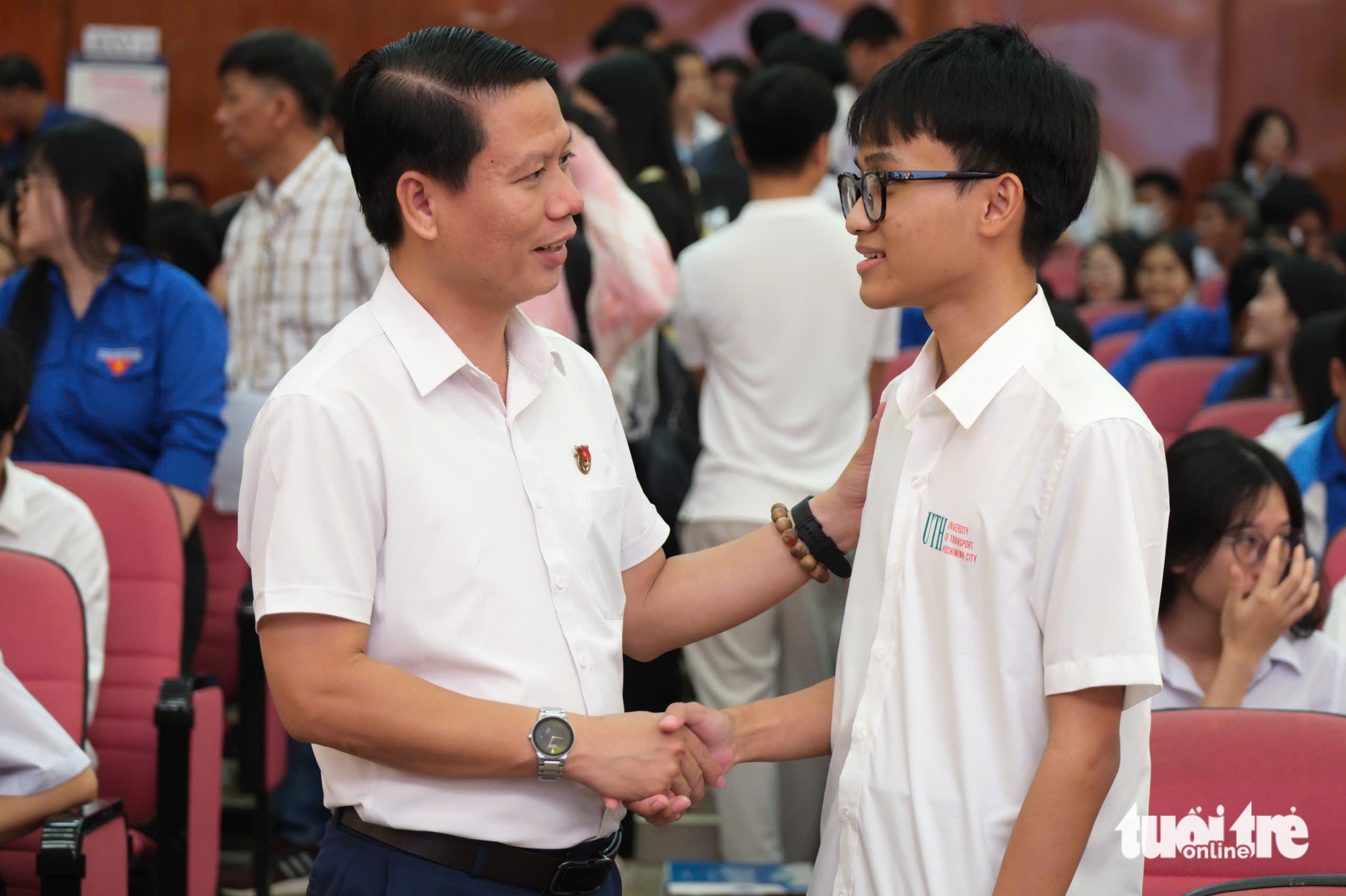 Nghe có học bổng, nước mắt nữ SV ĐH Quy Nhơn cứ rơi, gọi báo mẹ mẹ lo 'coi bị lừa không con' - Ảnh 7.