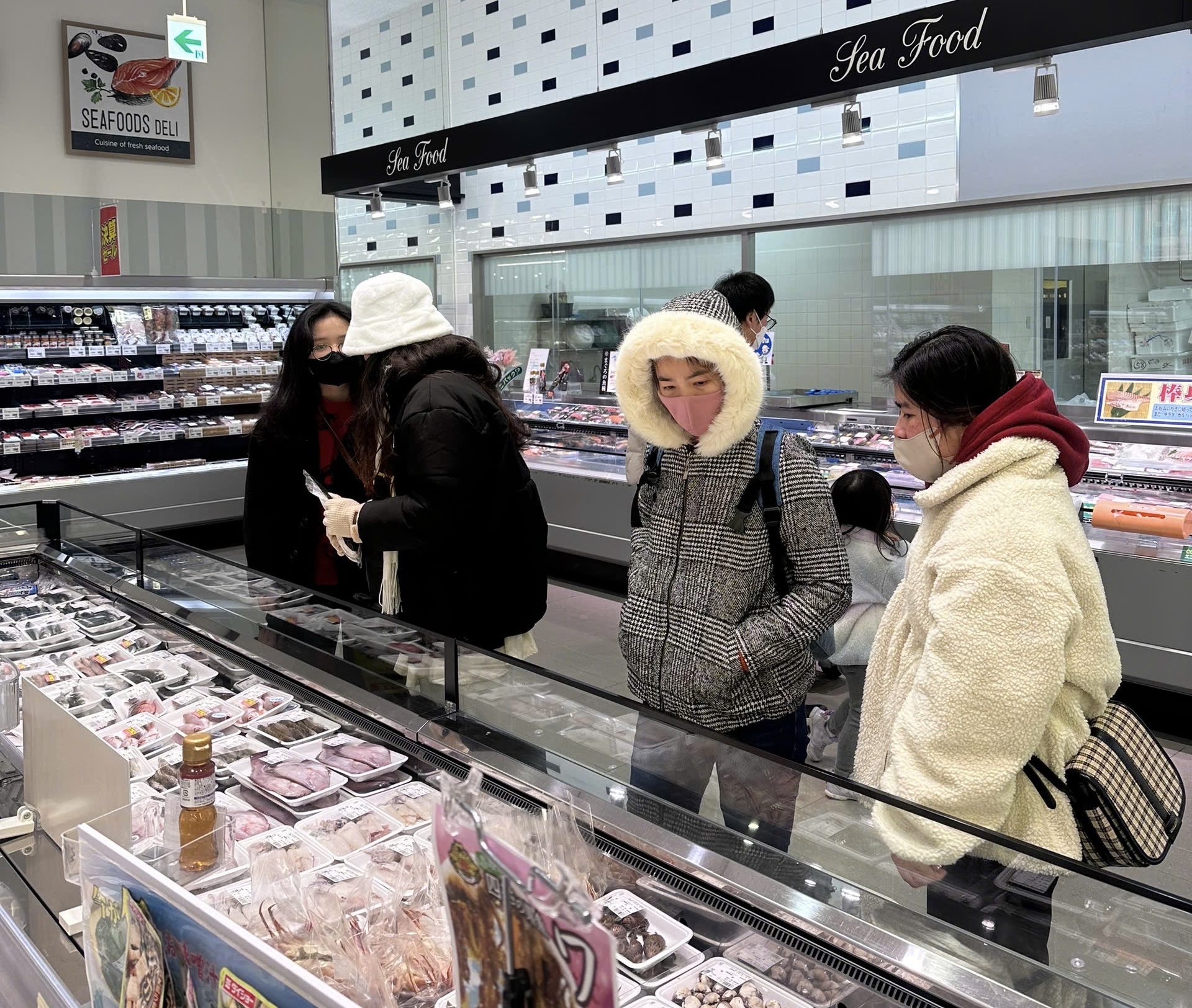 Nhật Bản thu hút gần 4 triệu người nước ngoài - Ảnh 4.