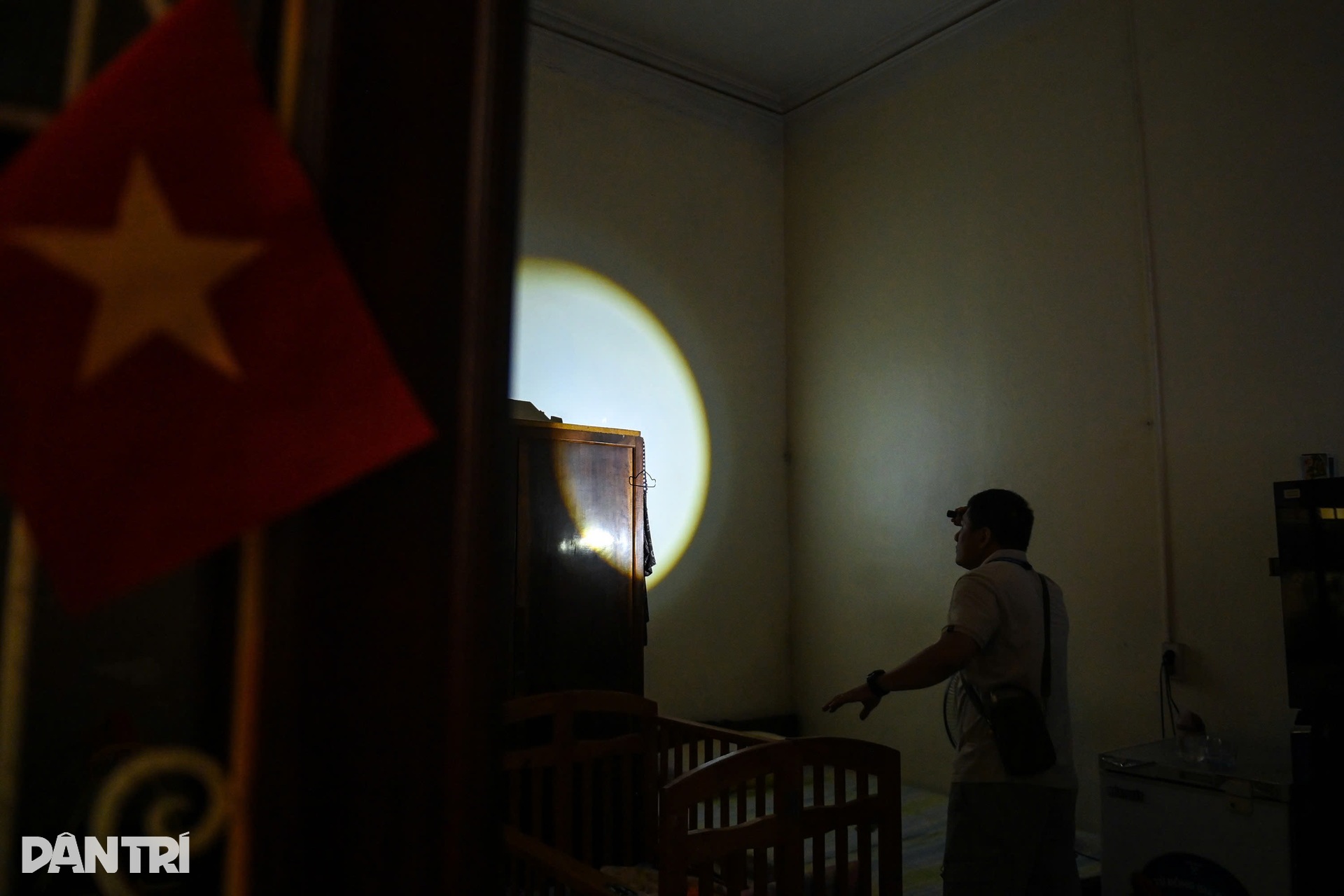 Hà Nội: Theo chân đội đặc nhiệm săn muỗi độc giữa cao điểm sốt xuất huyết - 6