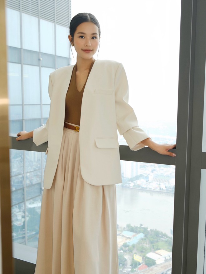 Đón gió lạnh đầu mùa, nàng công sở tỏa sáng với những lựa chọn này- Ảnh 6.