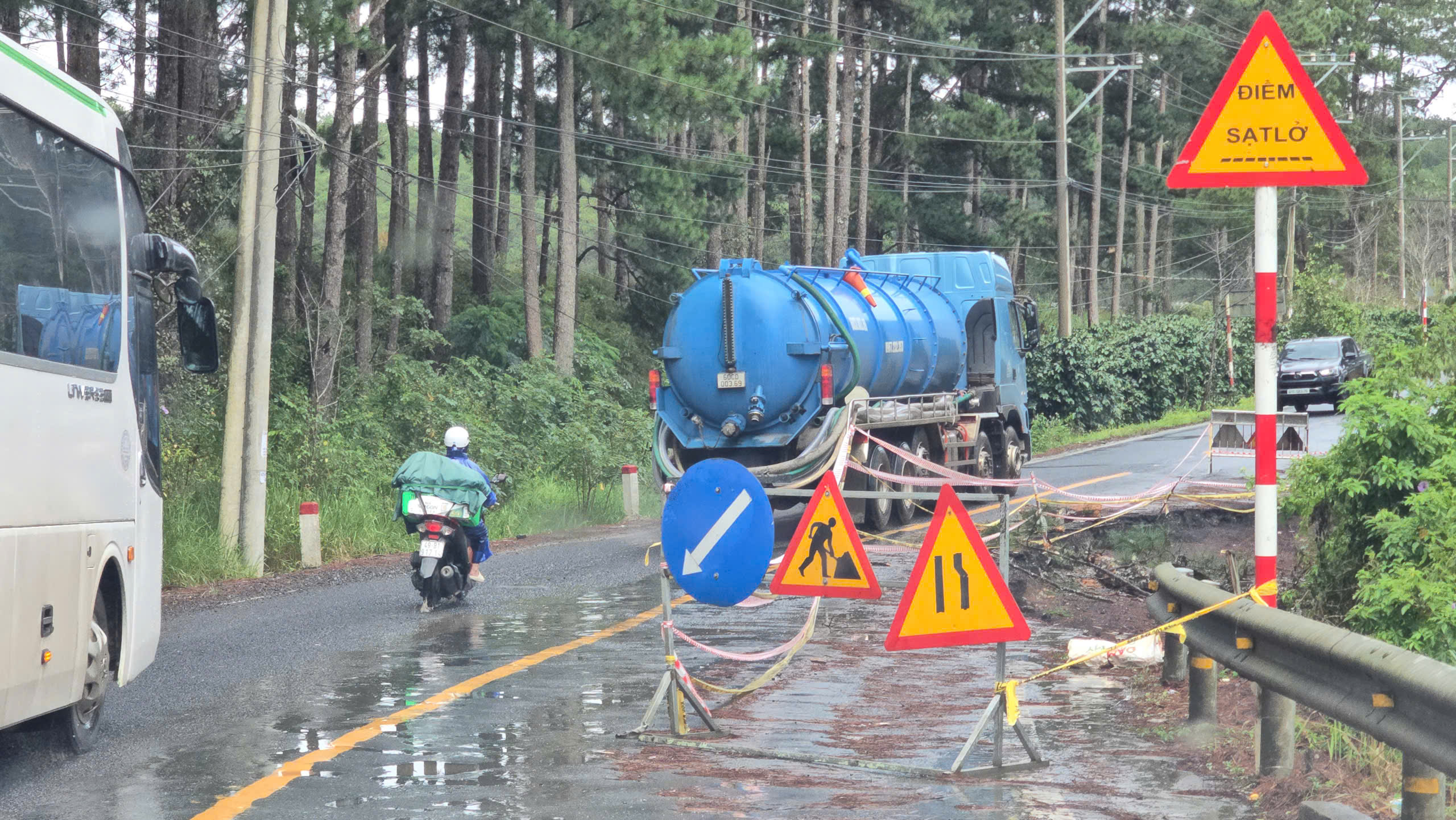 Lâm Đồng thuê tư vấn khảo sát, đánh giá sạt lở đèo D’Ran trên QL20 - Ảnh 5.
